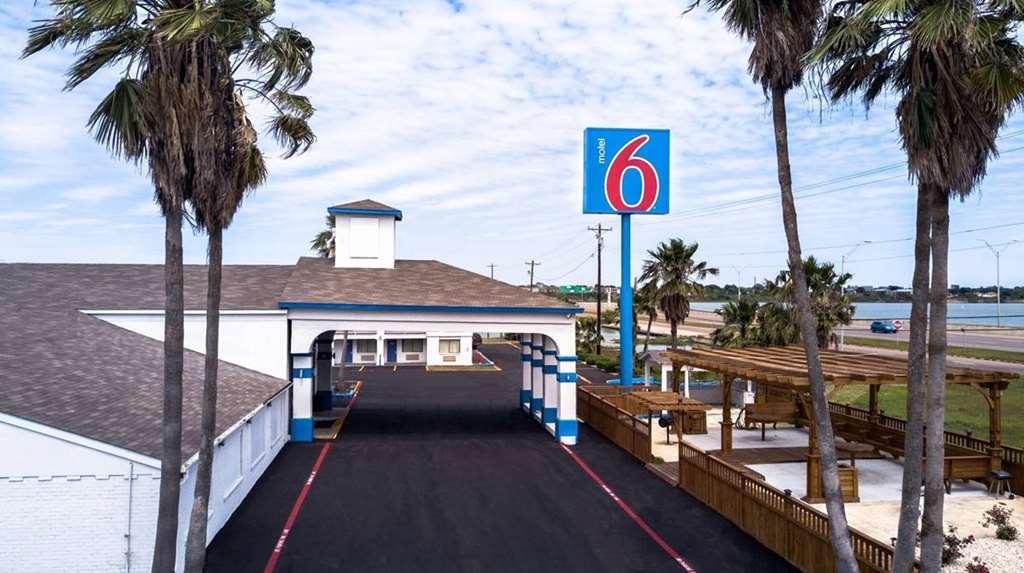 Motel 6 Portland Exterior foto